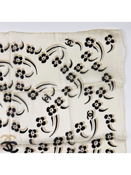 Chanel Black White CC Logo Camellia Quilted Matelasse Extra  Chanel Camellia CC Logo Silk Scarf White Black Vintage